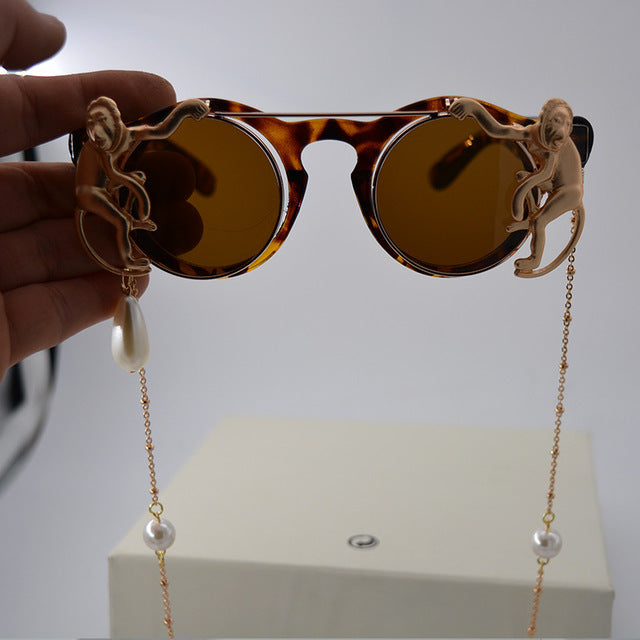 Lady Metal Gold Monkey Baroque Sunglasses Brand Metal Retro Leopard Frame Beach Metal Chain Pearl Round Sun Glasses for Women